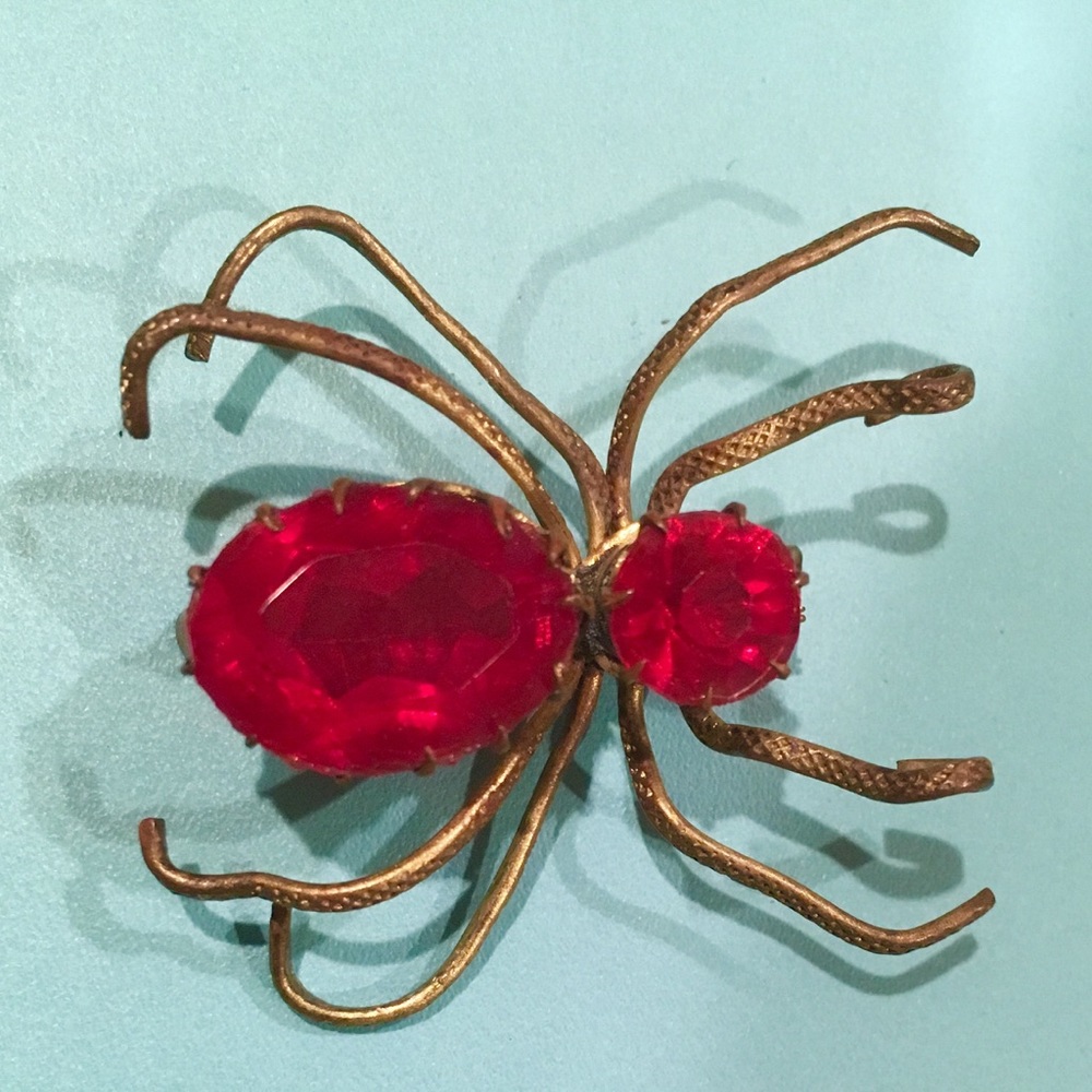 Vintage brooch red spider brooch spider faux ruby - Picture 2 of 4